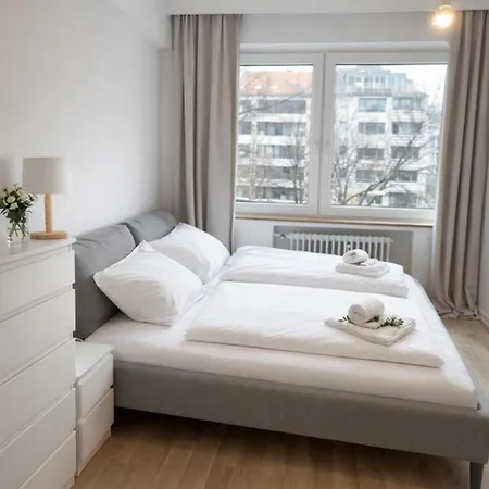 3 Bedroom Near Messe Dusseldorf